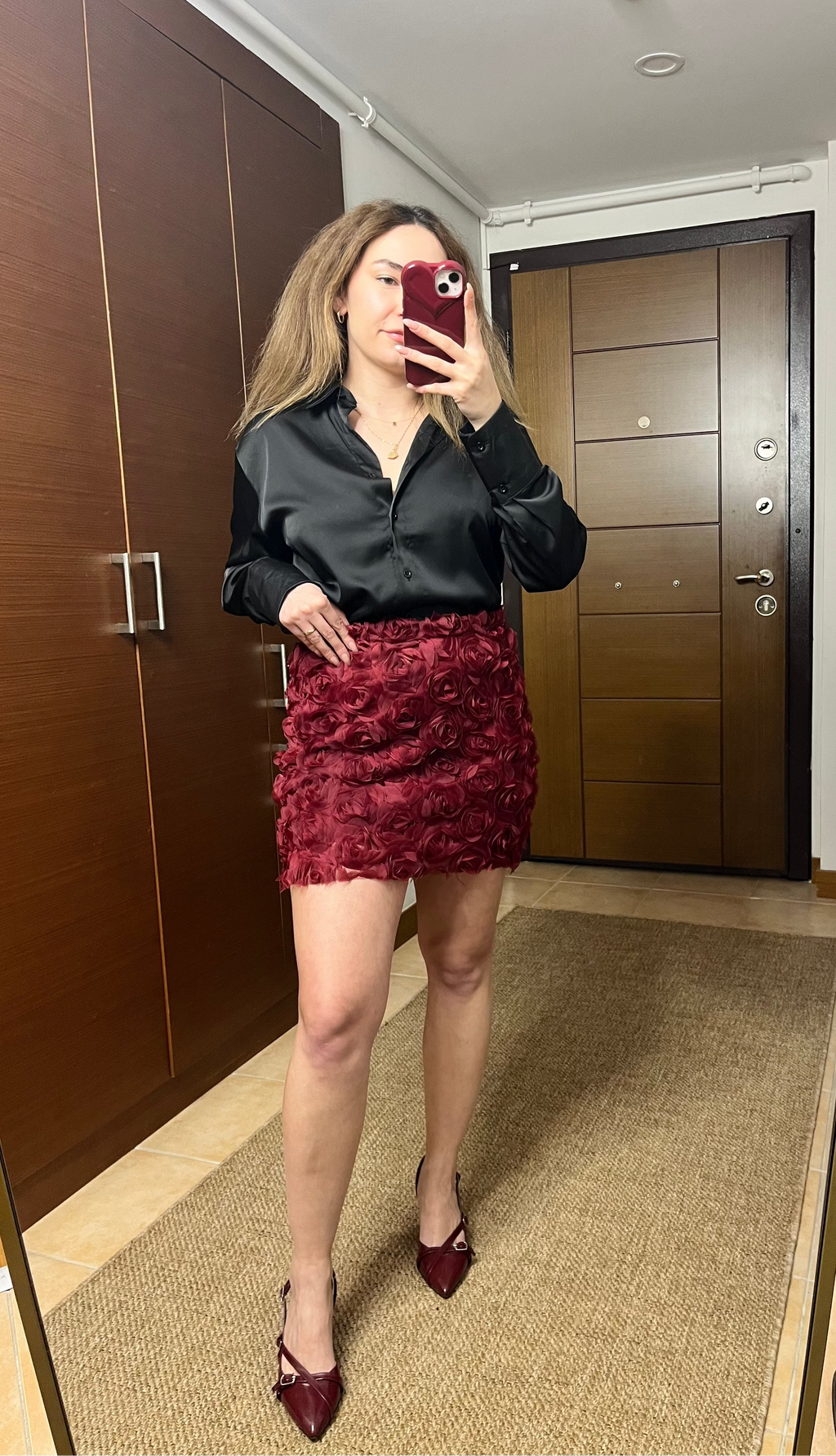 Gül Detay Bordo Etek